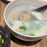 一口餃子専門店 赤坂ちびすけ - 水餃子(しそ)