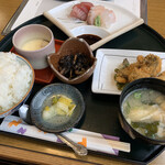 Bumpuku - 刺身定食