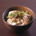 Hakata Issuitei Mitaten - 鶏チャーシュー丼