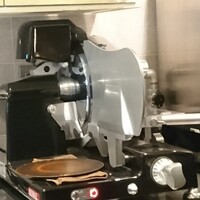cenci - 更新されたペルシュウ専用スライサー。イタリア製。スライスの薄さが違う。