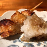焼き鳥 とりら - ぽんじり、脂をおろしが絶妙に中和！