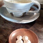 ことばのはおと - ホットジンジャー＆お菓子の付け合せ５００円（セットだと４００円）