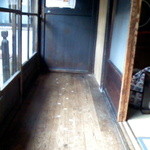 ことばのはおと - あしあとをたどるとお手洗いに案内してくれます