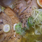 和の中 - 叉焼は黒胡椒を掛けて戴くのがお薦め！