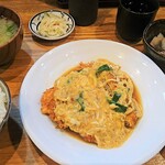 きづいち - ひれかつ玉子とじ定食