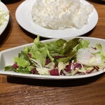 Kaijuu Sakaba - ライス＆サラダ
