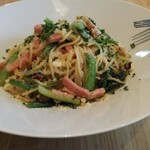 ボーノ - ランチ  小松菜とベーコンのペペロンチーノ