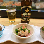 寿司・うなぎ 羽子吾 - ビール＆お通し３種盛り（鱈の白子・ばい貝の煮付け・山くらげとエリンギ）