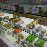 Nyonya Colors - 色とりどり、ガラス越しに。