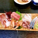 十八番 - ちょい刺し盛り。