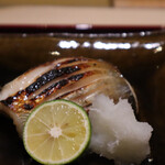 銀座 結絆 - エボダイ
      の味噌霊庵焼き　酢橘おろし