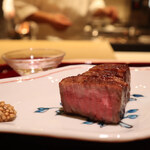 銀座 結絆 - 黒毛和牛フィレ肉の炭火焼