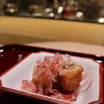 銀座 結絆 - 子持ち昆布のフライ
      カツオ節