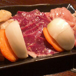 Sumiyaki Chuubou Hako - 三種盛合わせ