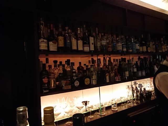 Bar Too　店内