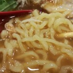 焼きあご塩らー麺たかはし - 麺はモチっと系