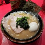 横浜家系ラーメン 山崎家 - らーめん並