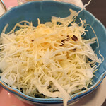 チャンプ亭 - サラダ美味しい