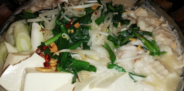 博多もつ鍋と焼き鳥食べ飲み放題 個室居酒屋 鶏の久兵衛 横浜駅前店 旧店名 名物鶏の半身揚げと宮崎地鶏の旨い店 鶏一直線 横浜駅西口店 横浜 居酒屋 ネット予約可 食べログ