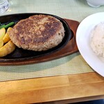 ステーキ 黒べこ。 - 合挽きハンバーグランチ