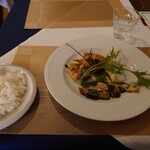 ノブレス オブリージュ - 本日の日替わり　鶏のロースト　ローズマリー風味とカンパチのエスカルゴ風(20-01)