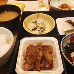 やよい軒 - ４種の和定食