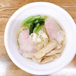 きくや - 【限定】アタシが愛して止まない新座の神の店インスパイア…◯んやの黄金スープ中華そば（塩）