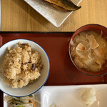 おふくろ亭 - 松茸炊き込みご飯と豚汁♡