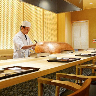 板場も仲居も大切にしているのは“おもてなしの心”。