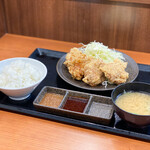 からやま - 料理写真:秘伝にんにく 合盛り定食☆