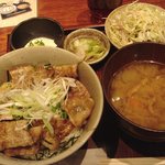 Tamachi Sumibikushiyaki Shoujikiya - とん味噌丼