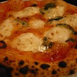 ラ・ピッコラ・ターヴォラ - 水牛モッツァレラ　めっちゃ美味い