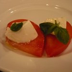 ラ・ピッコラ・ターヴォラ - カブレーゼ