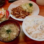 さんきち - やきにく定食（780円）
      