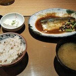 Yayoi Ken - サバの味噌煮定食+もち麦ごはん