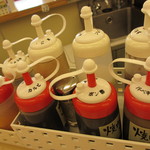 松屋 - カウンター上の調味料