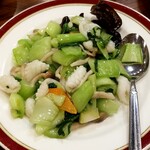 餃子酒家 - イカと野菜炒め