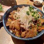能登美 - 牛モツ丼
