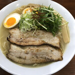 麺処 うきとみ - 塩ラーメン大(味玉入り)