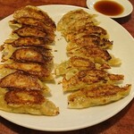 太平楽 - 餃子×2(1人前450円)