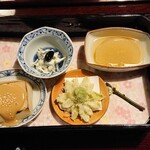 うかい鳥山 - 丸大根 焼胡麻豆腐　みずこぶ白和え　蕗の薹