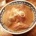 立ち呑み 魚平 - 煮込み(130円)