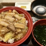 すき家 - 「とろうま豚中華丼 生姜スープ＆仙草ゼリーセット」並盛り780円也。ごはん大盛り810円也。税込。