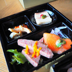 DINING & BAR TABLE 9 TOKYO - 2020/1/16 ランチで利用。
      料理の様子。