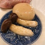 神戸牛 ステーキ割烹 雪月花 炭火焼 - 落花生が入った豆腐他