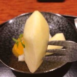 神戸牛 ステーキ割烹 雪月花 炭火焼 - 山形産のこだわりりんご