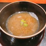 神戸牛 ステーキ割烹 雪月花 炭火焼 - 神戸牛をダシをとった中身