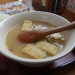 山田うどん食堂 - 丼でたっぷりな豚汁