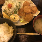 りんご箱 - ホタテフライ定食(1.320円)