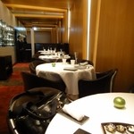 レストラン ラ フィネス - 店内①